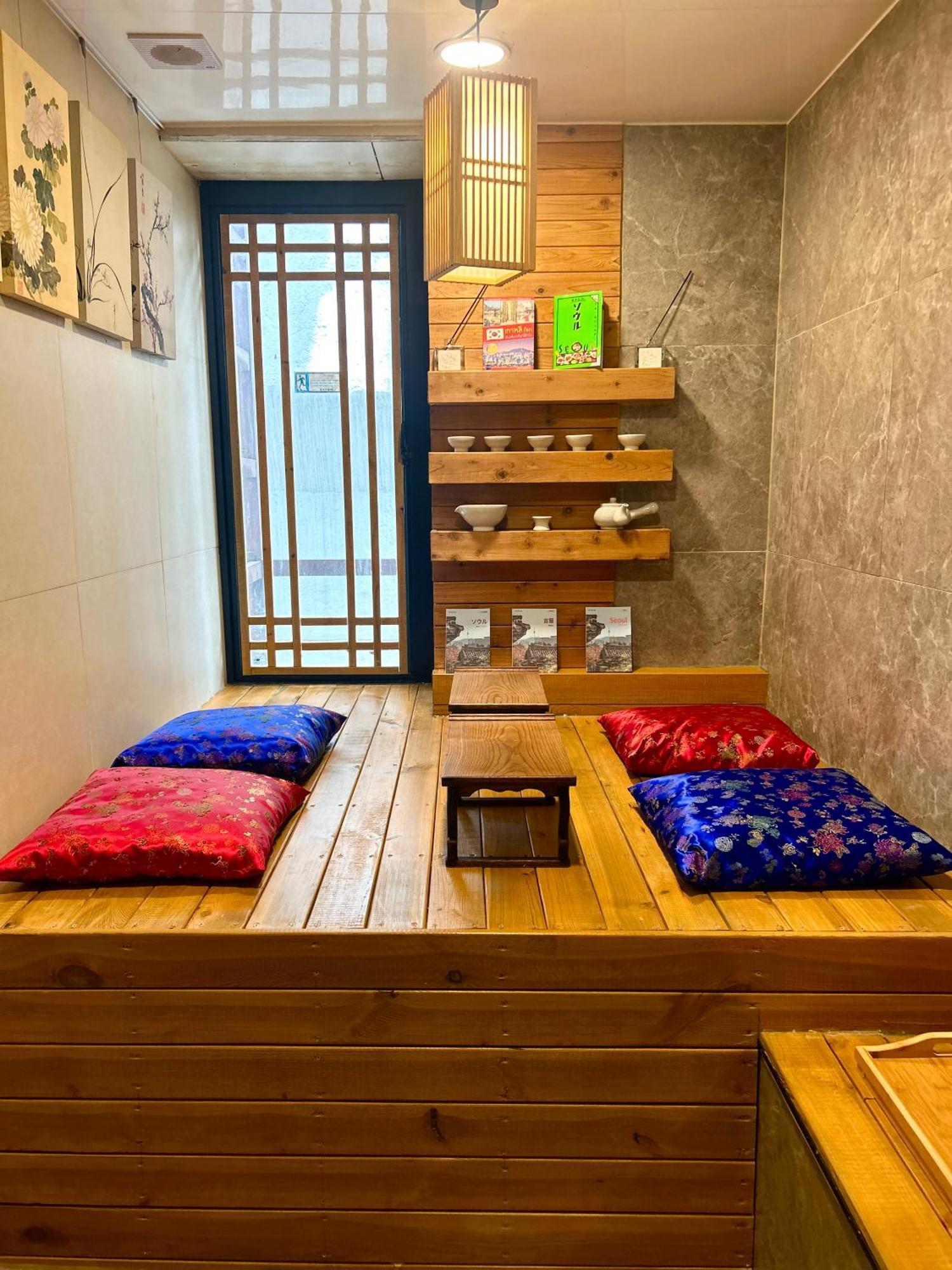 Nhà trọ Artravel Myeongdong *
